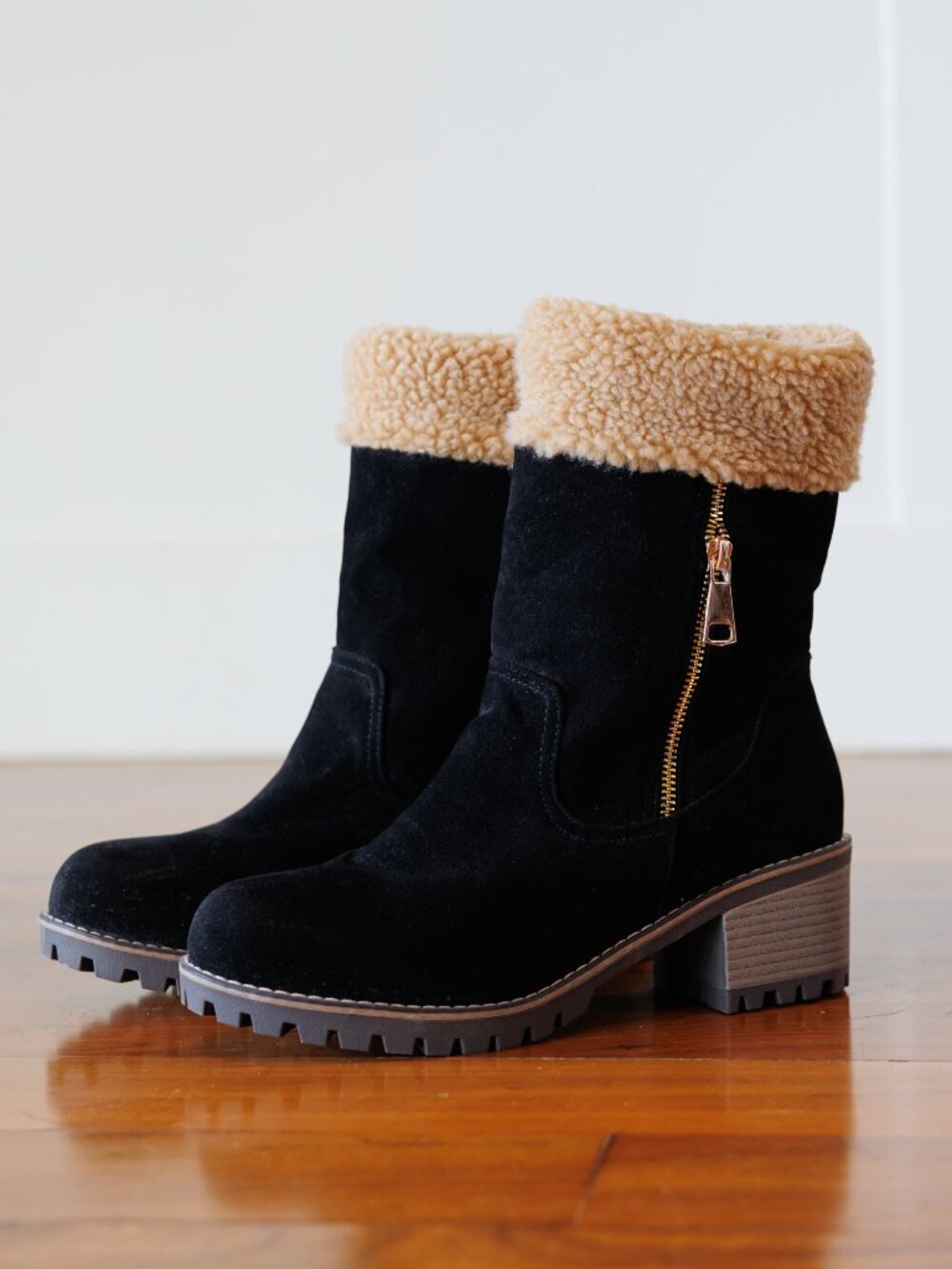 Black mid-calf boots with cozy tan sherpa lining and block heel NWOT